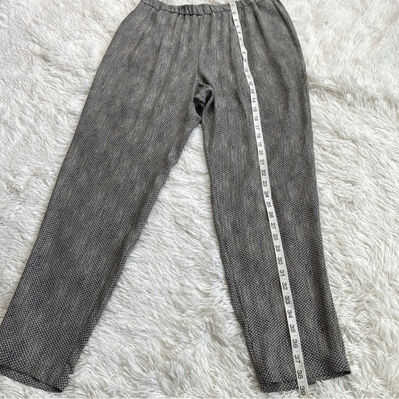 Eileen Fisher Elegant Black and cream chainette-print silk slouchy Pants - Picture 4 of 8